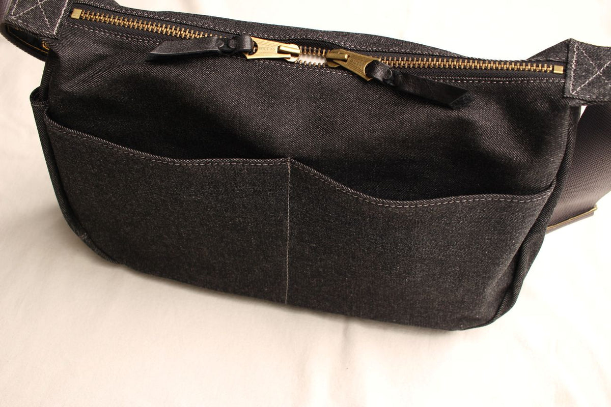 ★TOUT Y EST★ Chrisses Half Moon Messenger Bag Camel LE2456 MESSENGERBAG_4_1200x1200.jpg?v