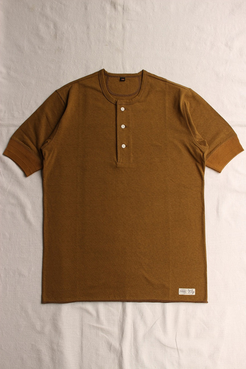 HENLEYNECKEDTYPESHORTSLEEVESHI