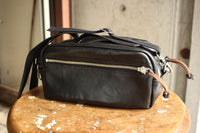 Rainbow Country / Leather Shoulder Pouch (RCL-60017,BLACK