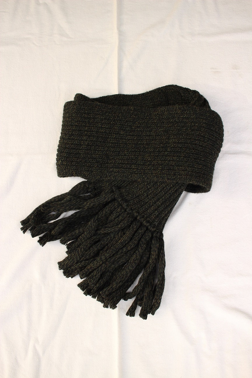 FREEWHEELERS / HAND-KNIT FRINGED WOOL MUFFLER (#1937012,GRAINED DARK OLIVE)